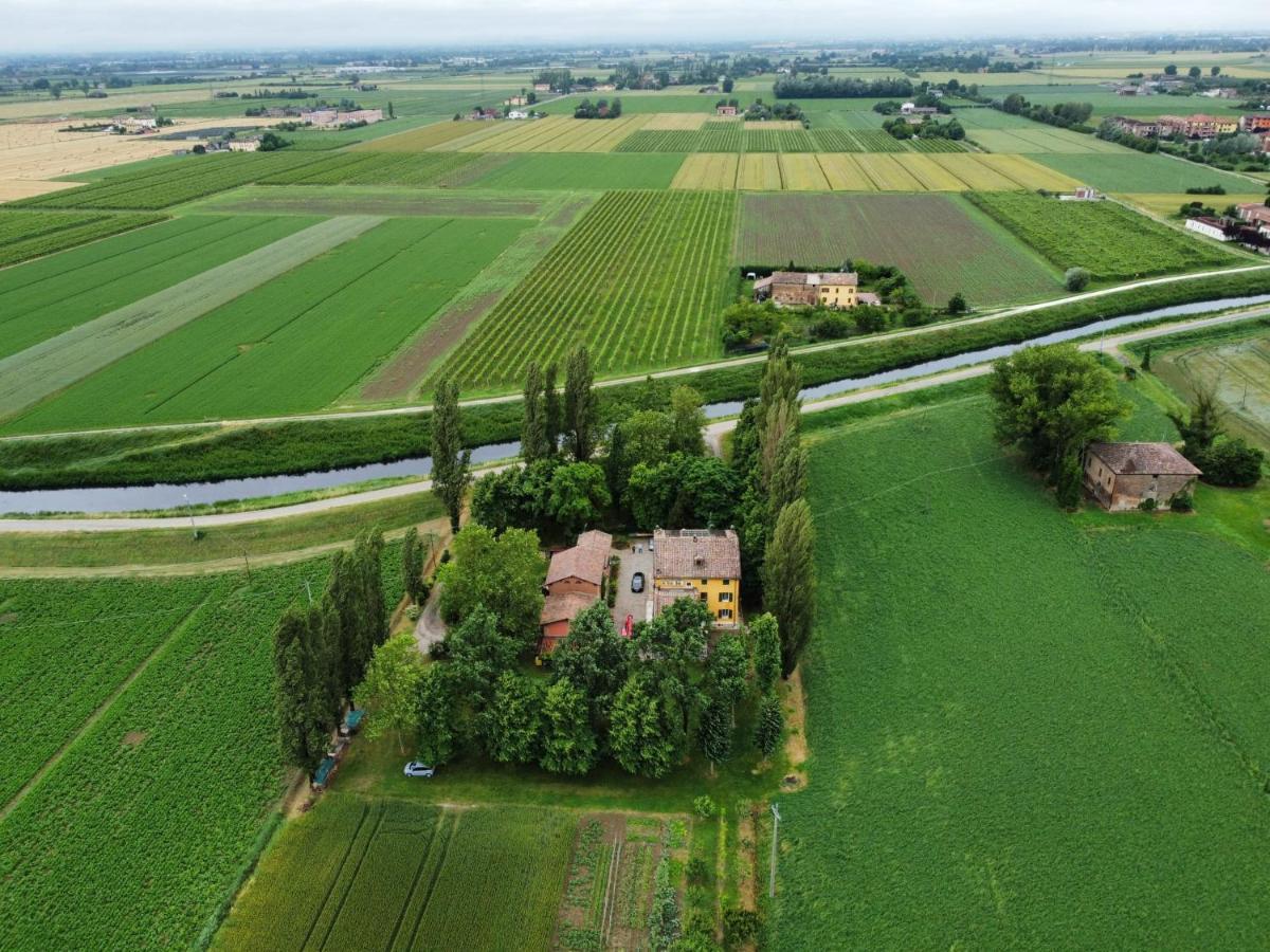 B&B Il Naviglio Di Antonelli Fabio Bastiglia Bagian luar foto